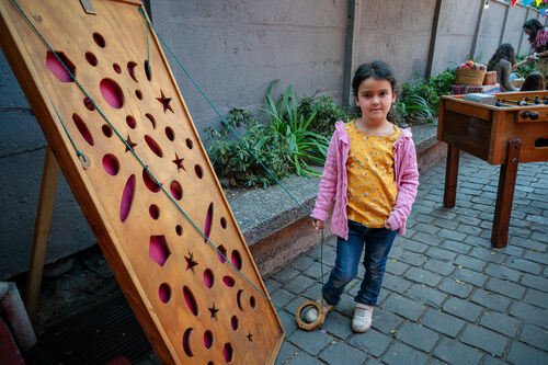 Espacio de experimentación con lana para niños y espacio de lectura, Domingo 26 de abril