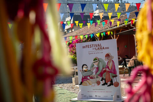 Instalación stands, Jueves 23 de abril