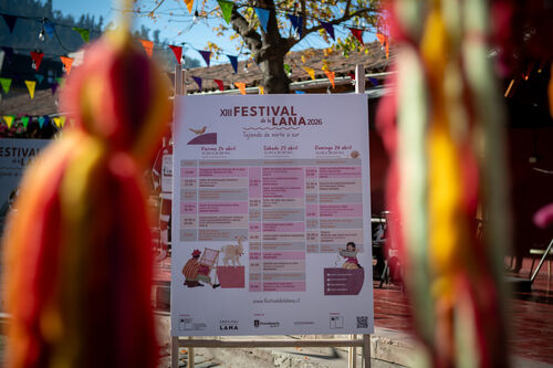 Instalación stands, Jueves 23 de abril