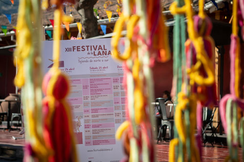 Instalación stands, Jueves 23 de abril