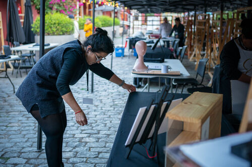 Instalación stands, Jueves 23 de abril