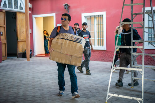 Instalación stands, Jueves 23 de abril