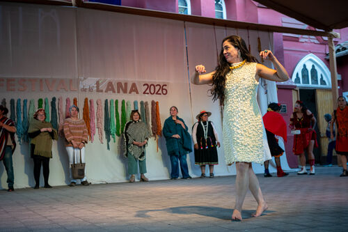 Desfile, Sábado 25 de abril