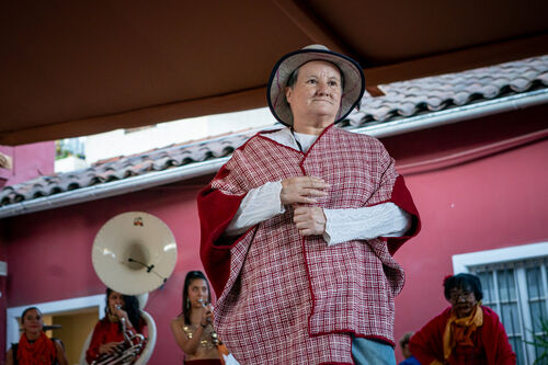 Desfile, Sábado 25 de abril