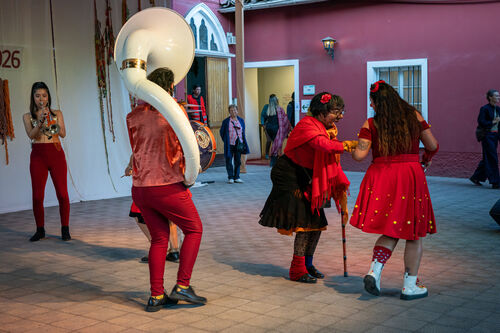 Desfile, Sábado 25 de abril
