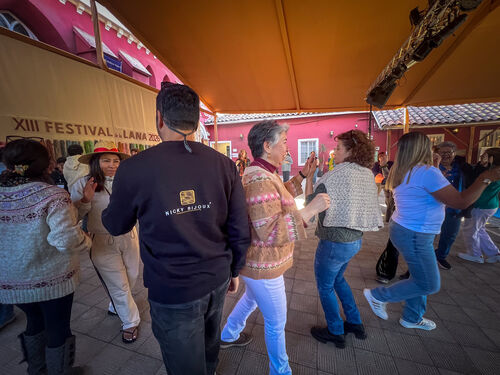 Baile, Sábado 25 de abril