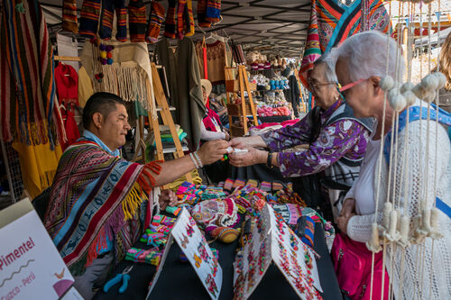 Feria Viernes, Viernes 24 de abril