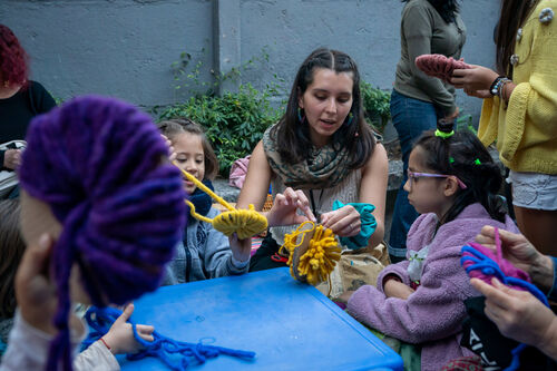 Taller de pompones para niños, Viernes 24 de abril