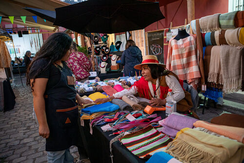 Feria Viernes, Viernes 24 de abril