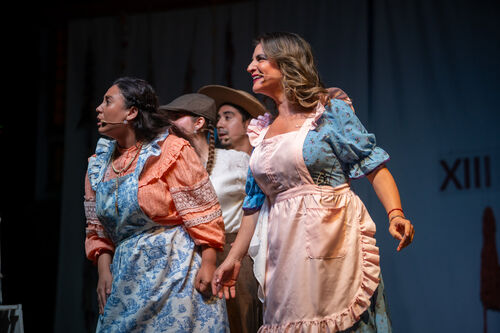 Obra de teatro, Viernes 24 de abril