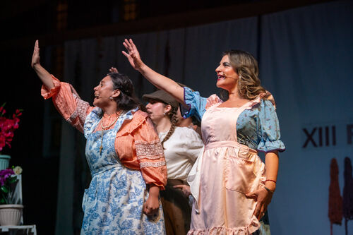 Obra de teatro, Viernes 24 de abril